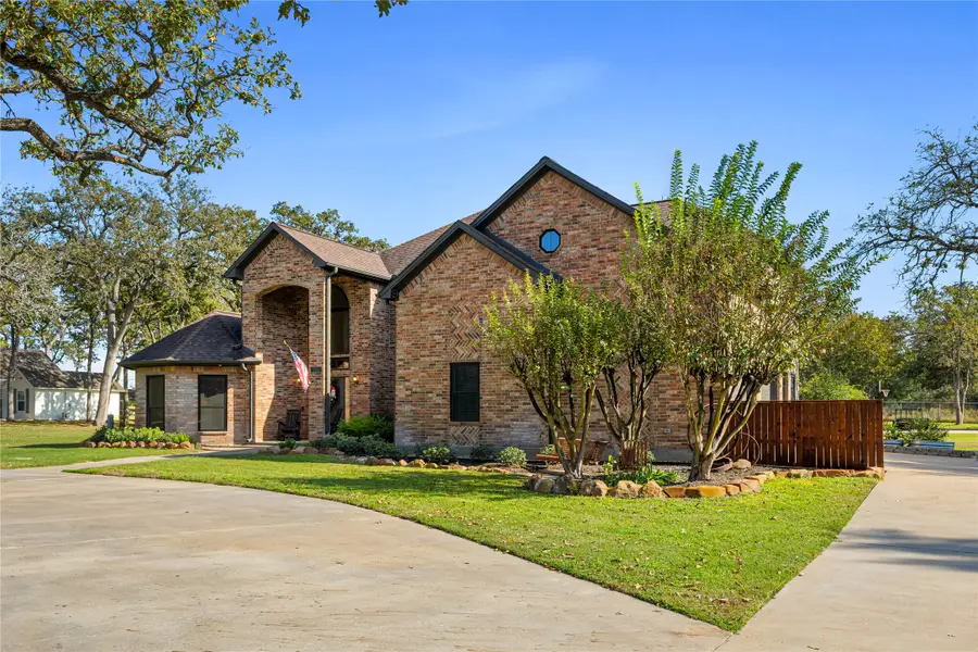 211 Buffalo Creek Court, Bellville, TX 77418 - Image #2