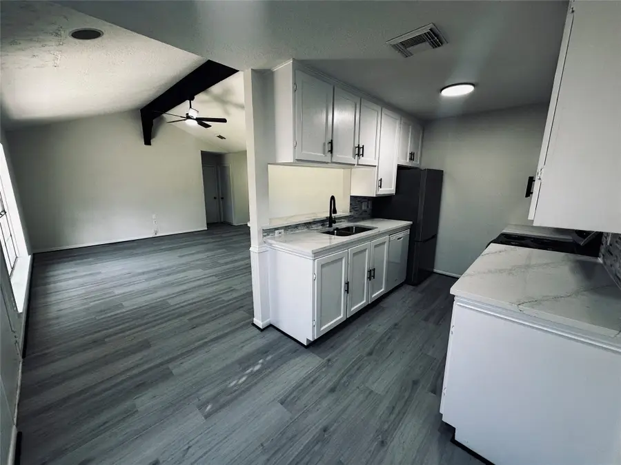 12123 Plumpoint Drive, Houston, TX 77099 - Image #3