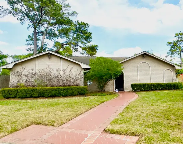 4902 Dunsmere Street, Houston, TX 77018