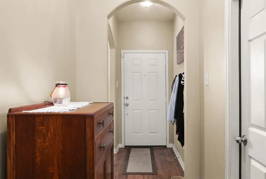 812 Indigo Springs Ln, La Marque, TX 77568 - Image #3