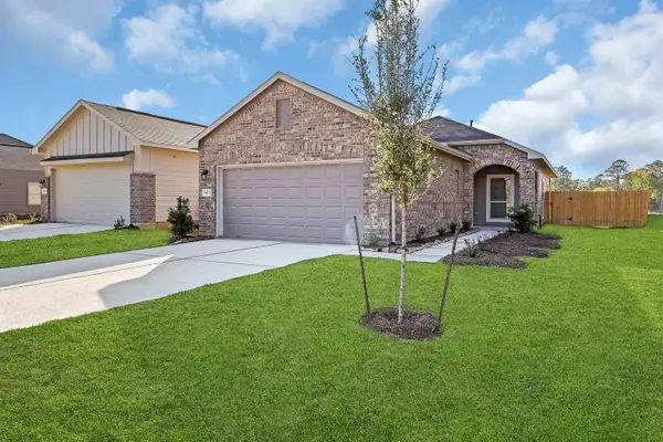 150 Thickets Grove, Dayton, TX 77535