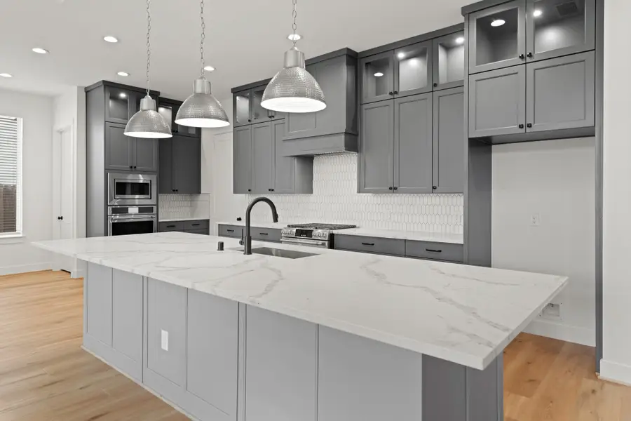 213 Sandhill Grove Trail, Waller, TX 77447 - Image #2