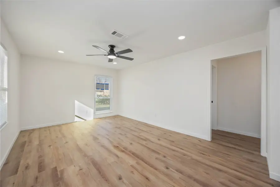 5942 Ridgeway Drive, Houston, TX 77033 - #3