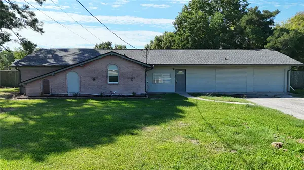 14304 Fm 2354, Beach City, TX 77523