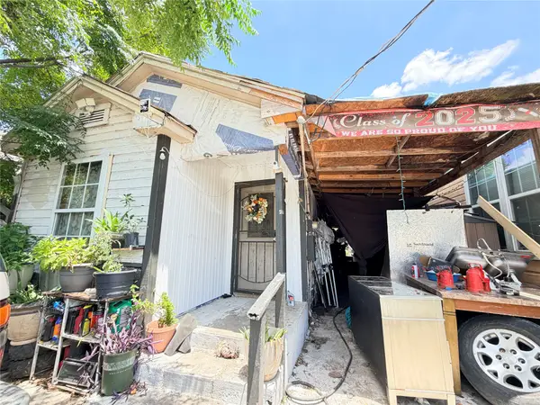7037 Avenue L, Houston, TX 77011