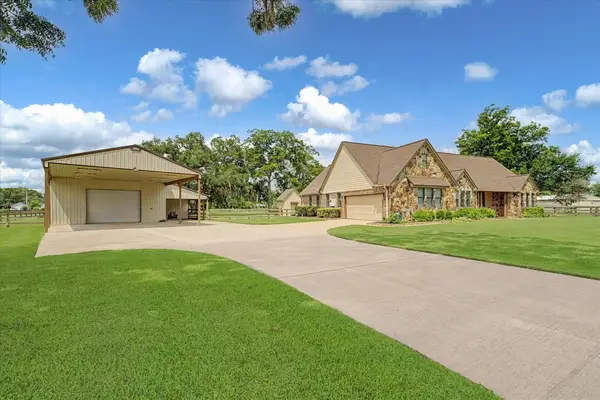 1149 Bar X Trail, Angleton, TX 77515