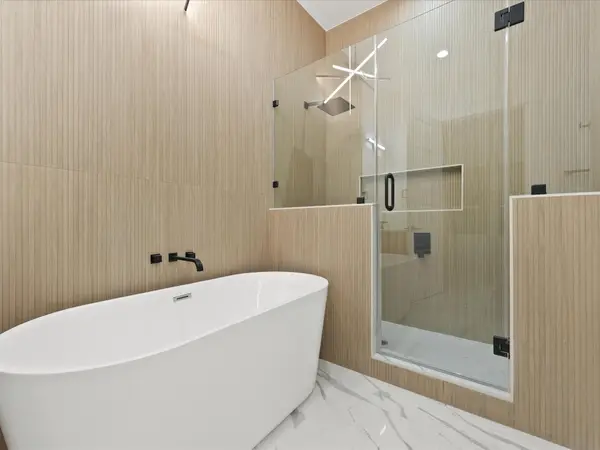 6639 Katarani Drive, Houston, TX 77091