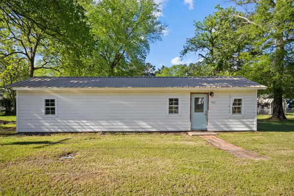 113 W Linn Street, Huntington, TX 75949