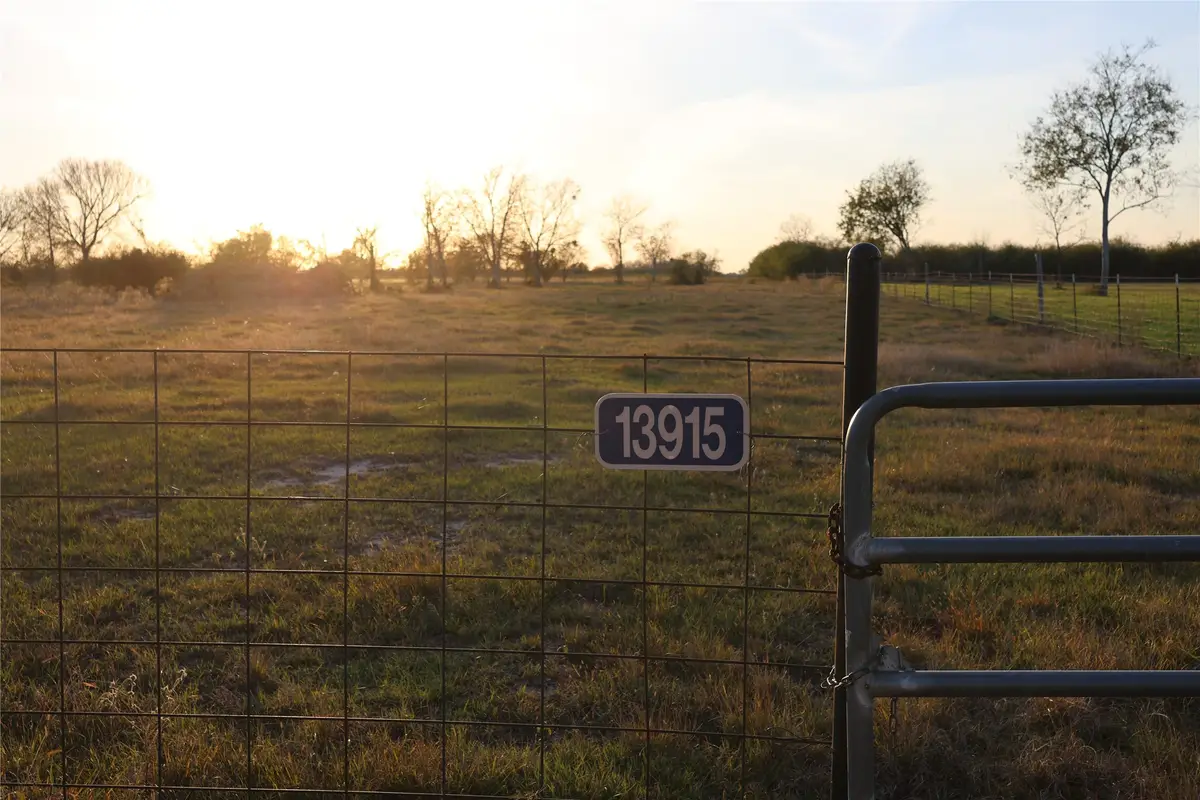 13915 Schmidt Road, Hempstead, TX 77445 - #1