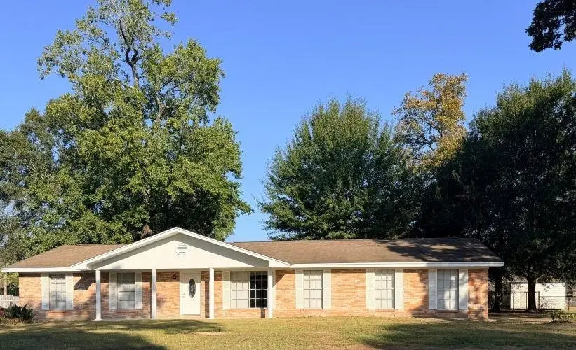 1865 Wexford Drive, Vidor, TX 77662 - Image #1