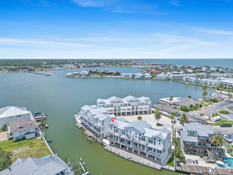 38 Mazatlan Drive #11, Rockport, TX 78382 - #3