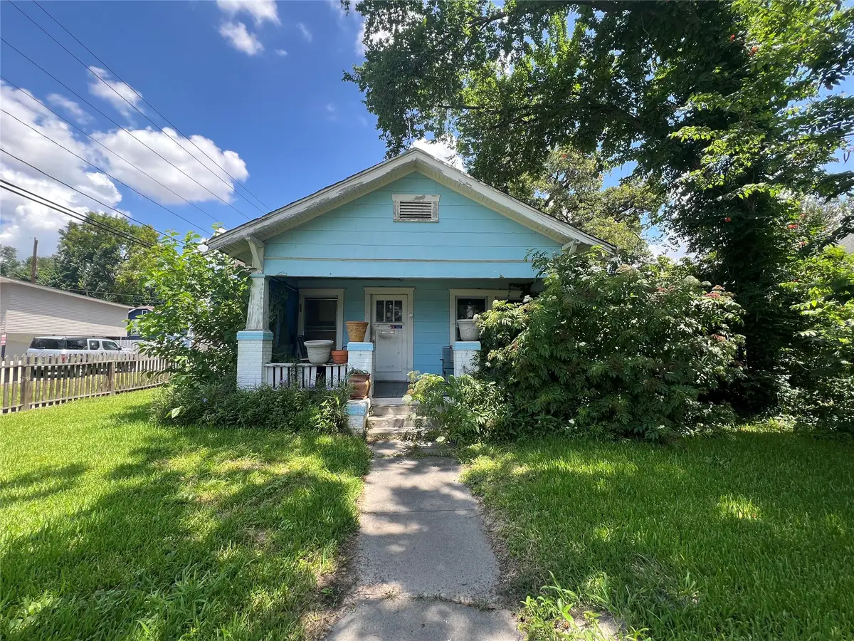 701 E 11th 1/2 Street, Houston, TX 77008 - #1