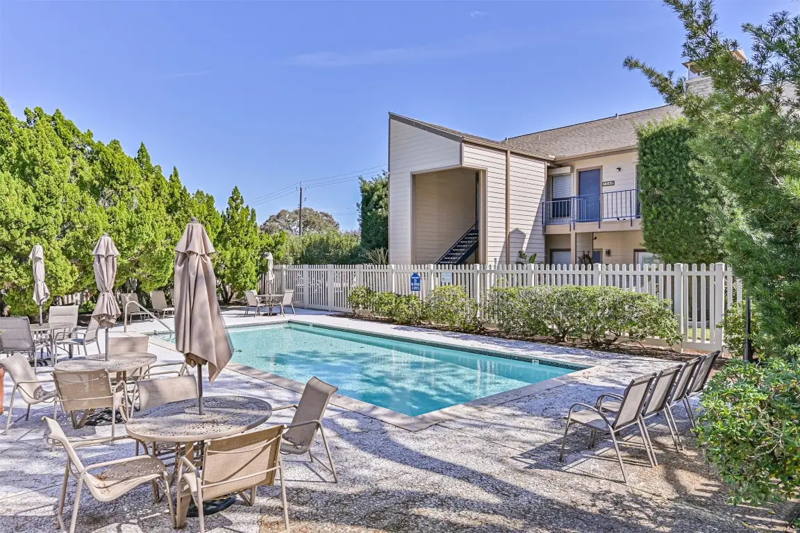 7060 N Holiday Drive, Galveston, TX 77550 - #1