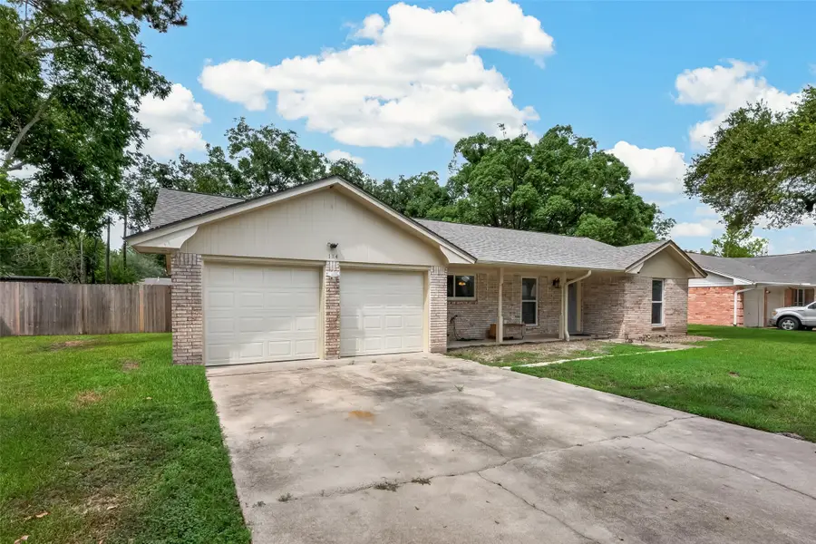 114 E Wildwinn Drive, Alvin, TX 77511 - #3
