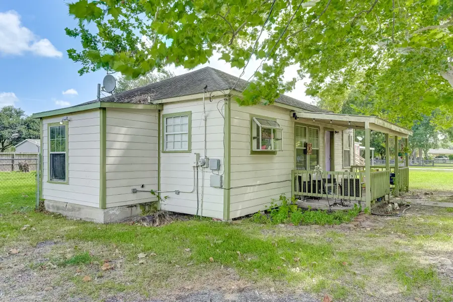 1104 Mabry Road, Baytown, TX 77520 - #2