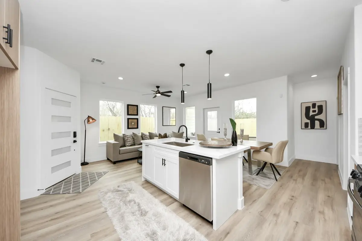 9026 Scott Street, Houston, TX 77051 - Image #1