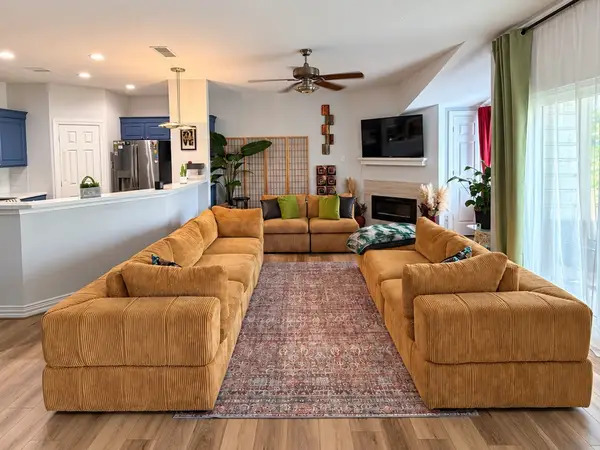 2023 Gentryside Drive #106, Houston, TX 77077