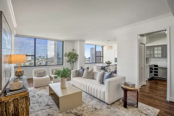 15 Greenway Plaza #12D, Houston, TX 77046