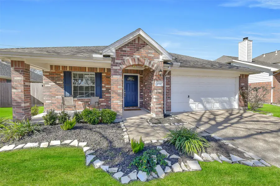 4110 Cleburne Drive, Pearland, TX 77584 - Image #2