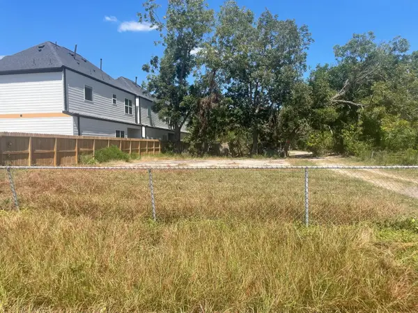 2602 Paul Quinn Street, Houston, TX 77091