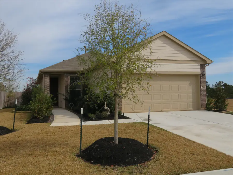 4744 Sprout Creek Court, Conroe, TX 77304 - Image #2