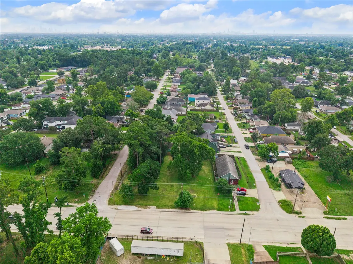 2023 W Little York Road, Houston, TX 77091 - #1