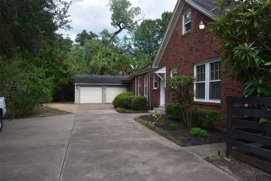3205 Avenue K, Bay City, TX 77414 - #3