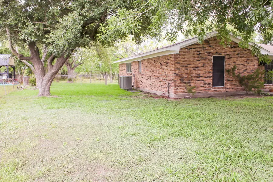 912 Robinson Road, La Porte, TX 77571 - #3