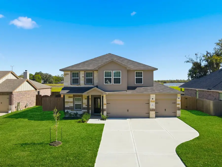 359 Twin Lakes Boulevard, West Columbia, TX 77486 - Image #2