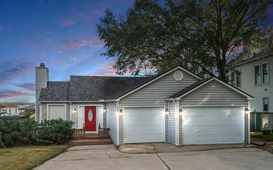 148 Clear Water Street W, Montgomery, TX 77356 - Image #2