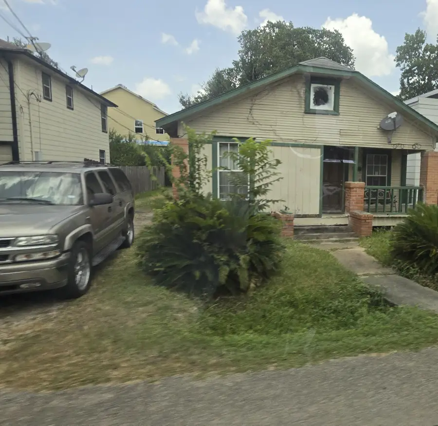 821 E 38th Street, Houston, TX 77022 - #2