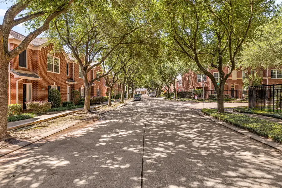 902 Memorial Heights Drive, Houston, TX 77007 - #2