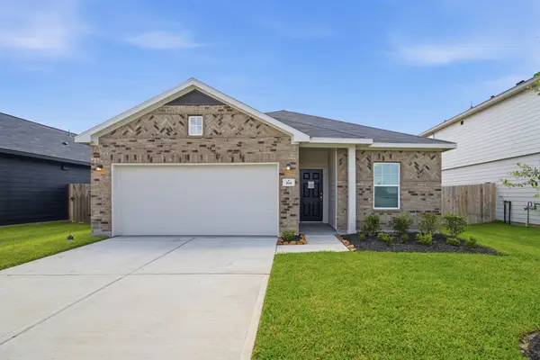768 Red Mulberry Street, La Marque, TX 77568