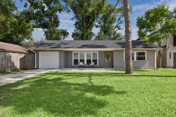 8106 Montridge Drive, Houston, TX 77055