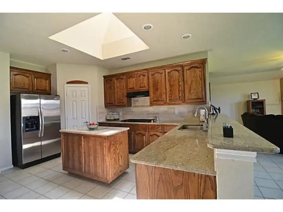 10225 Red Bluff Lane, Fort Worth, TX 76177 - Image #3