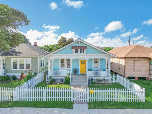3920 Avenue S, Galveston, TX 77550
