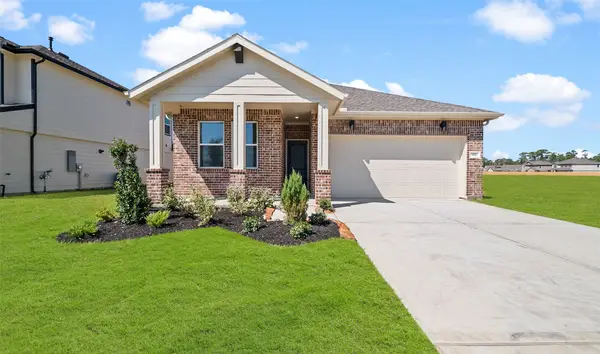 670 Day Station Drive, Dayton, TX 77535
