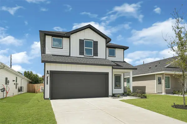 6807 Canyon Breeze Drive, Rosenberg, TX 77471