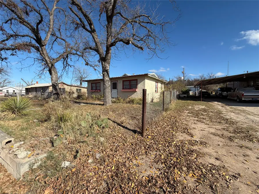 1405 Tayloe Avenue, Sonora, TX 76950 - Image #2