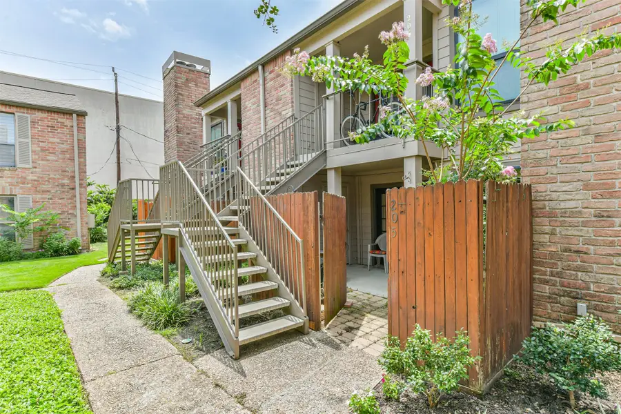 1201 Mcduffie Street #205, Houston, TX 77019 - #2