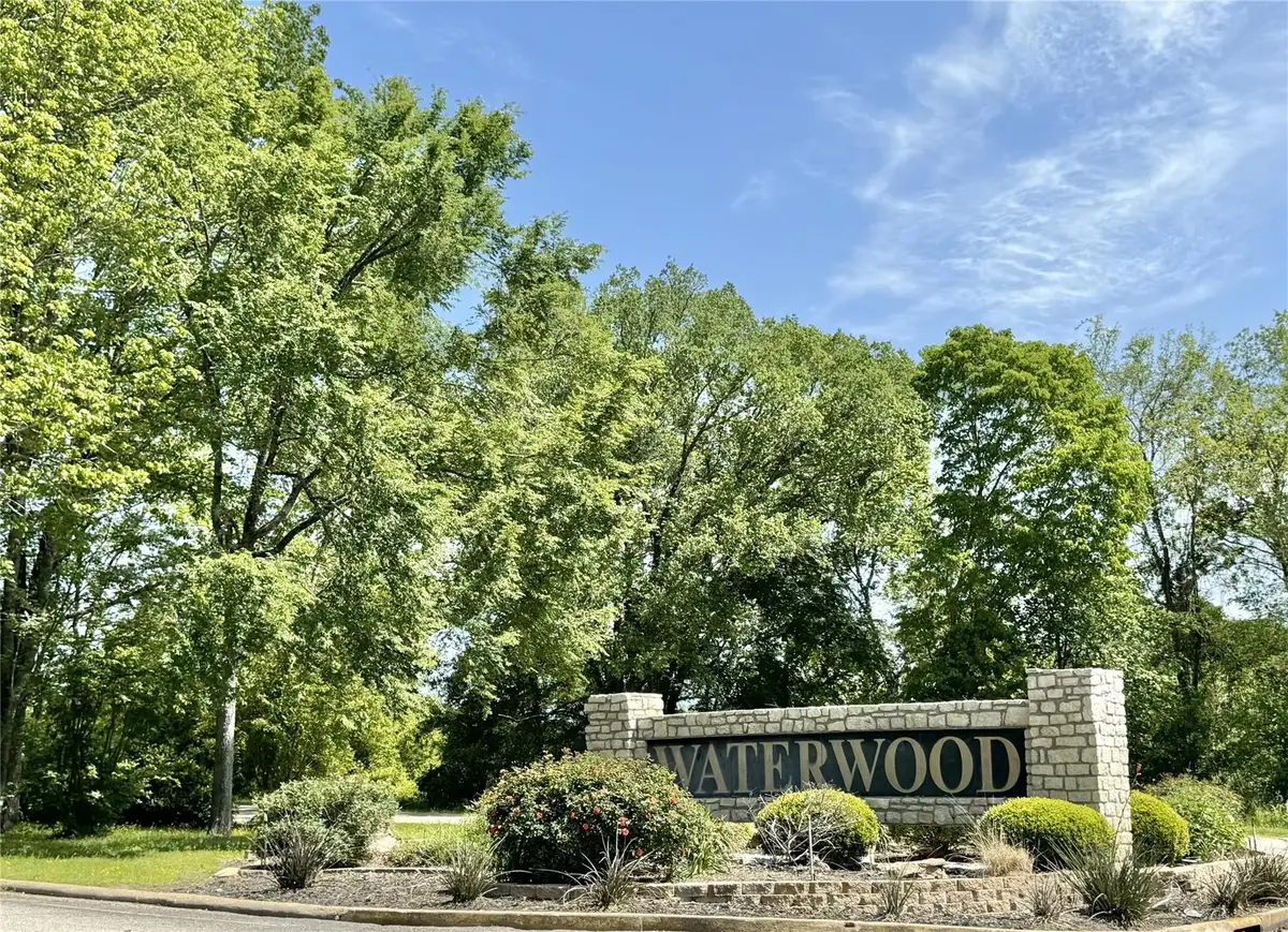 0 Queenswood Plaza, Huntsville, TX 77320 - #1