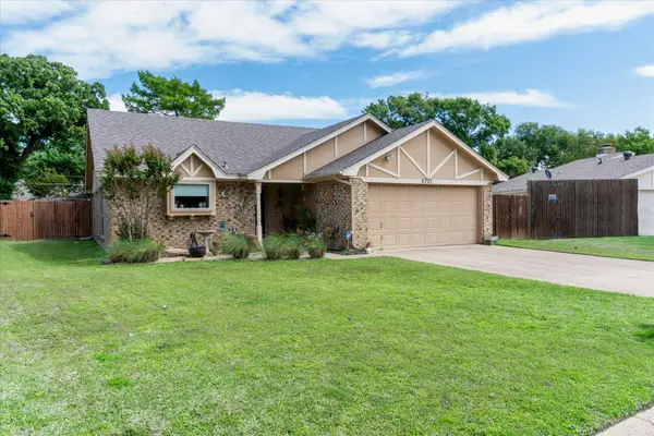 5701 Village Glen Trail, Arlington, TX 76016