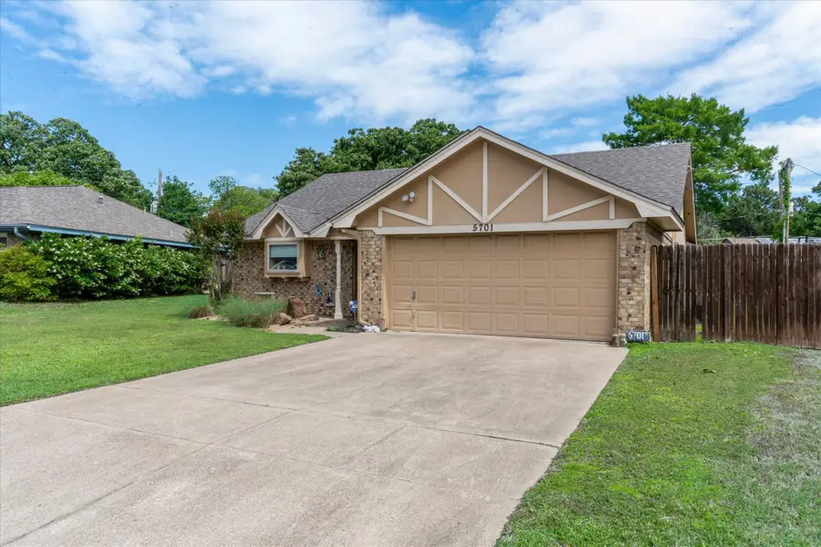 5701 Village Glen Trail, Arlington, TX 76016 - #2