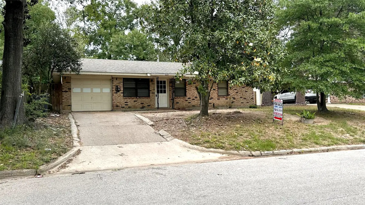 805 Avenue L, Conroe, TX 77301 - #1