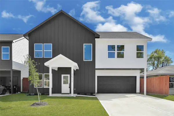 2511 Garapan Street, Houston, TX 77091