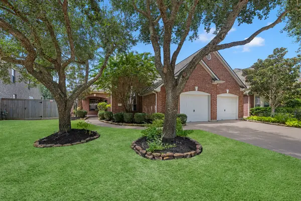 2730 Driftwood Drive, Manvel, TX 77578