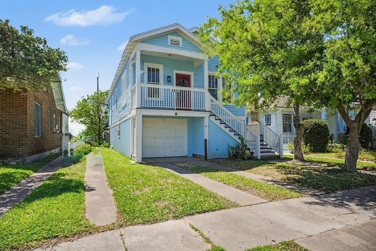 4213 Avenue T 1/2, Galveston, TX 77550 - #1