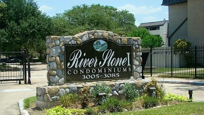 3045 Walnut Bend Lane #28, Houston, TX 77042 - #2