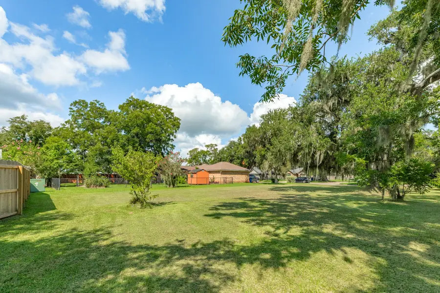 13 Seminole Lane, West Columbia, TX 77486 - Image #3
