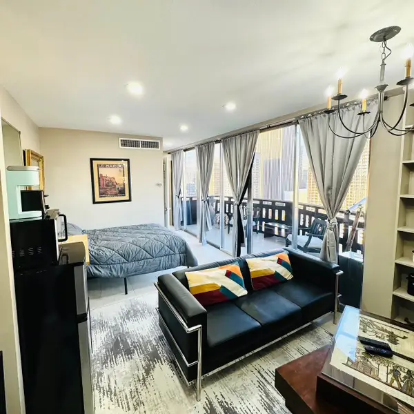 2016 Main Street #1809, Houston, TX 77002
